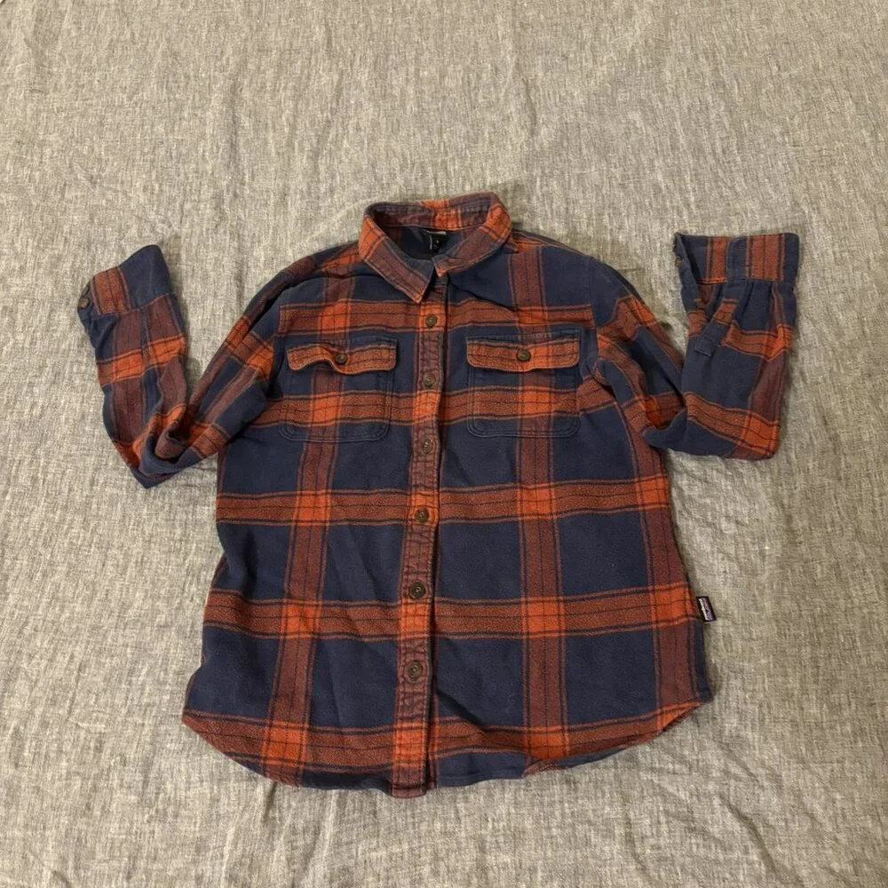 Patagonia Women's Long-Sleeved Fjord Flannel Shirt- Women's Small - Picture 2 of 5